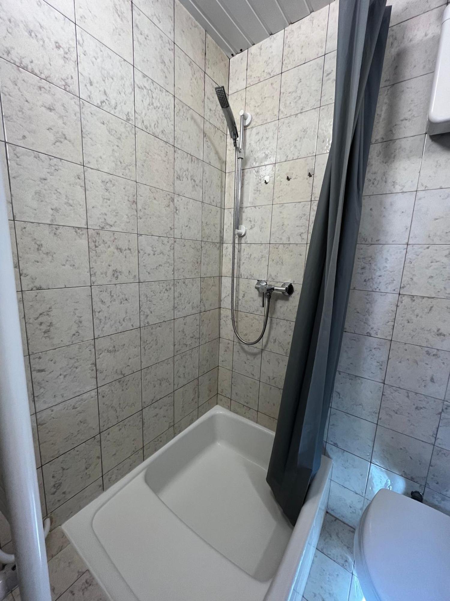 Tang House 唐舍 Hotel Budapest Ngoại thất bức ảnh